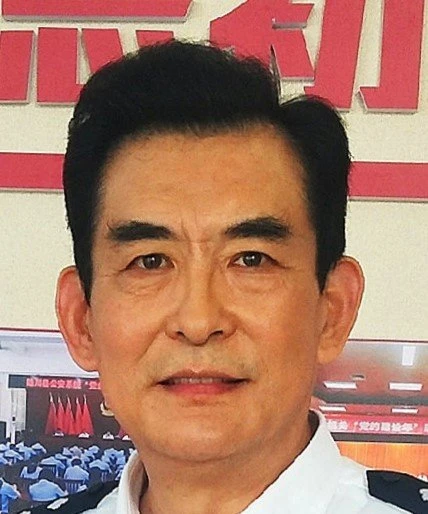 Qiao Ming Lin