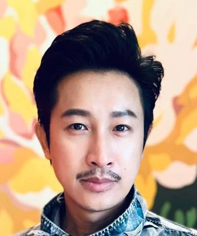 Darren Chiu
