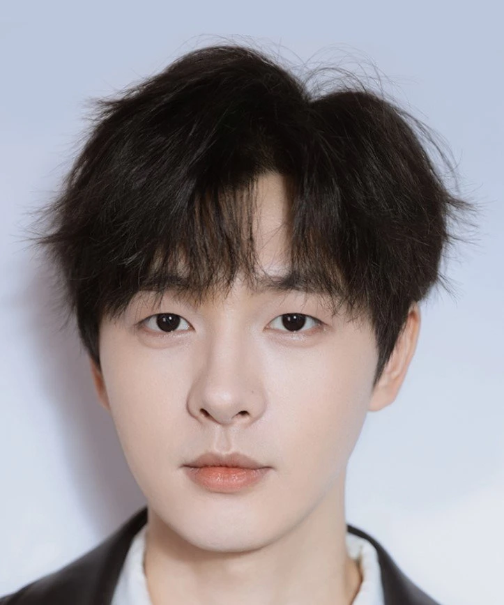 Tong Liang