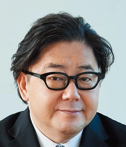 Akimoto Yasushi
