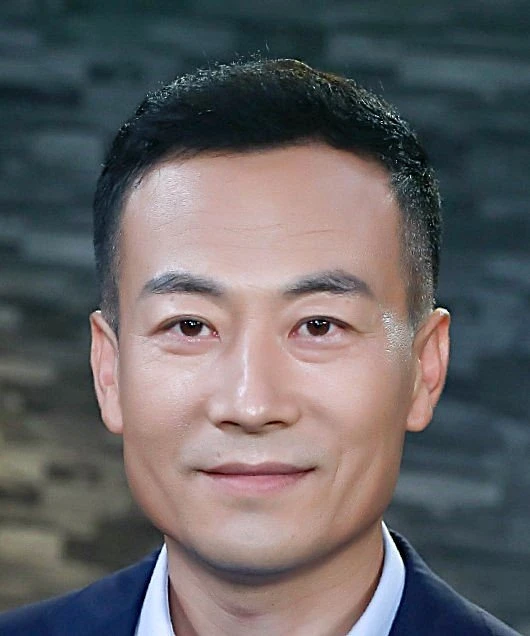 Yang Jun Bai
